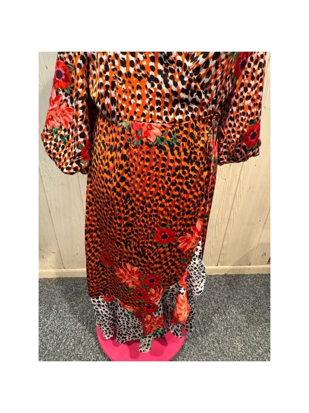 Liquorish Women's Wrap Dress Size 14 Orange Black Floral - Picture 3 of 11
